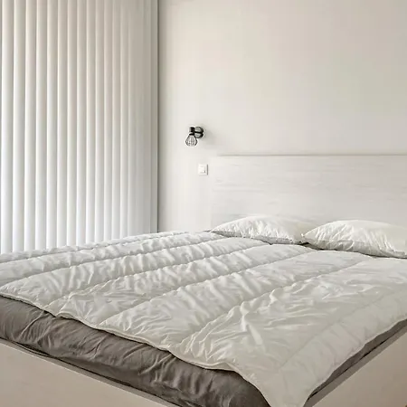 2 Bedroom Stunning Apartment In Oostende Exterior foto