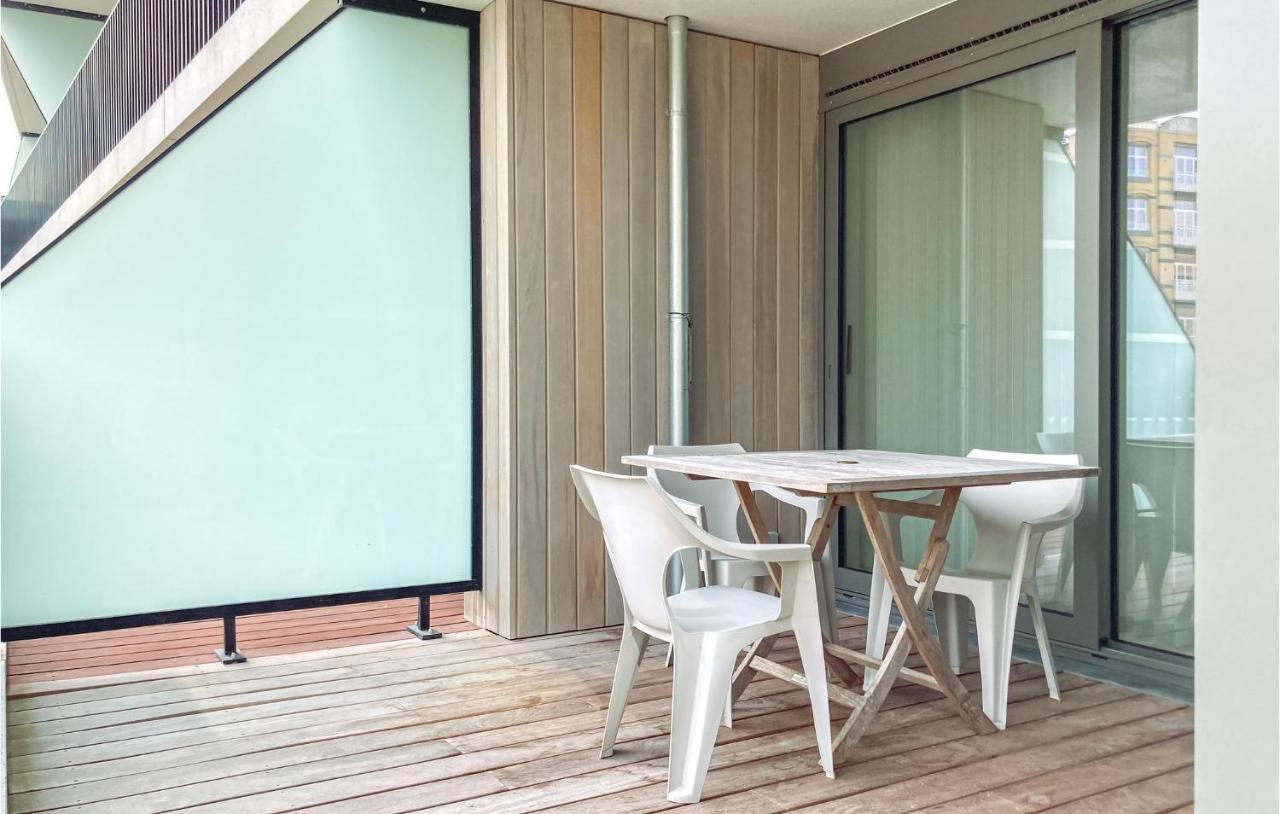 2 Bedroom Stunning In *