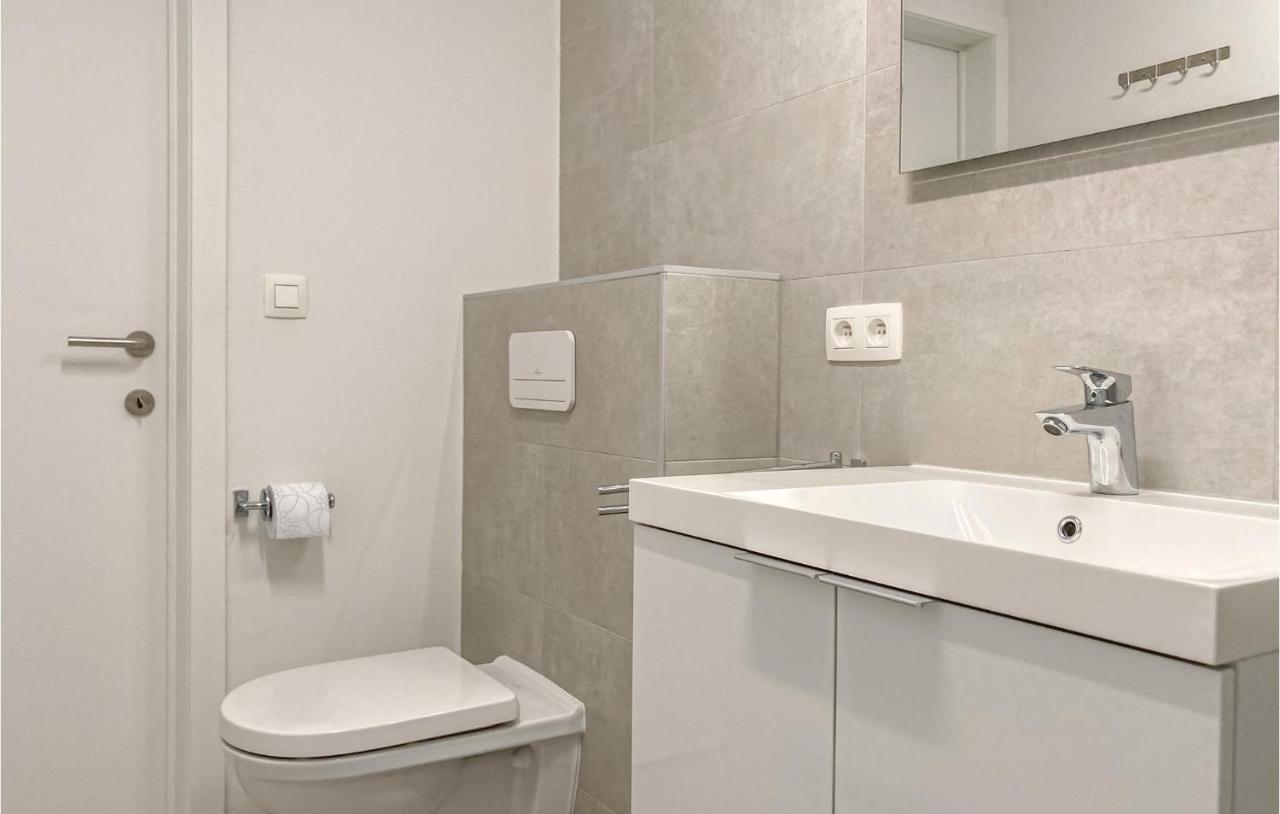 Appartement 2 Bedroom Stunning In *
